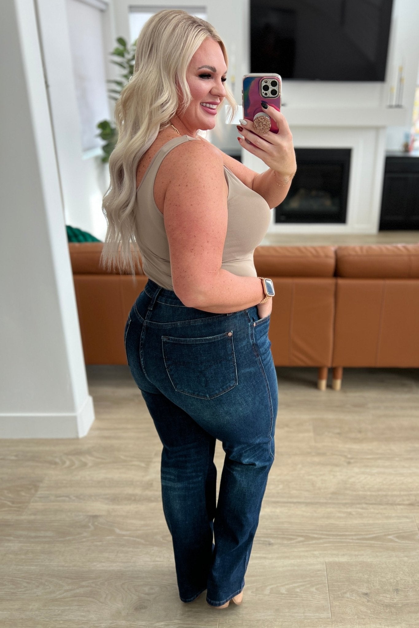 Arlo High Rise Button-Fly Straight Jeans - PEONIES & LIME