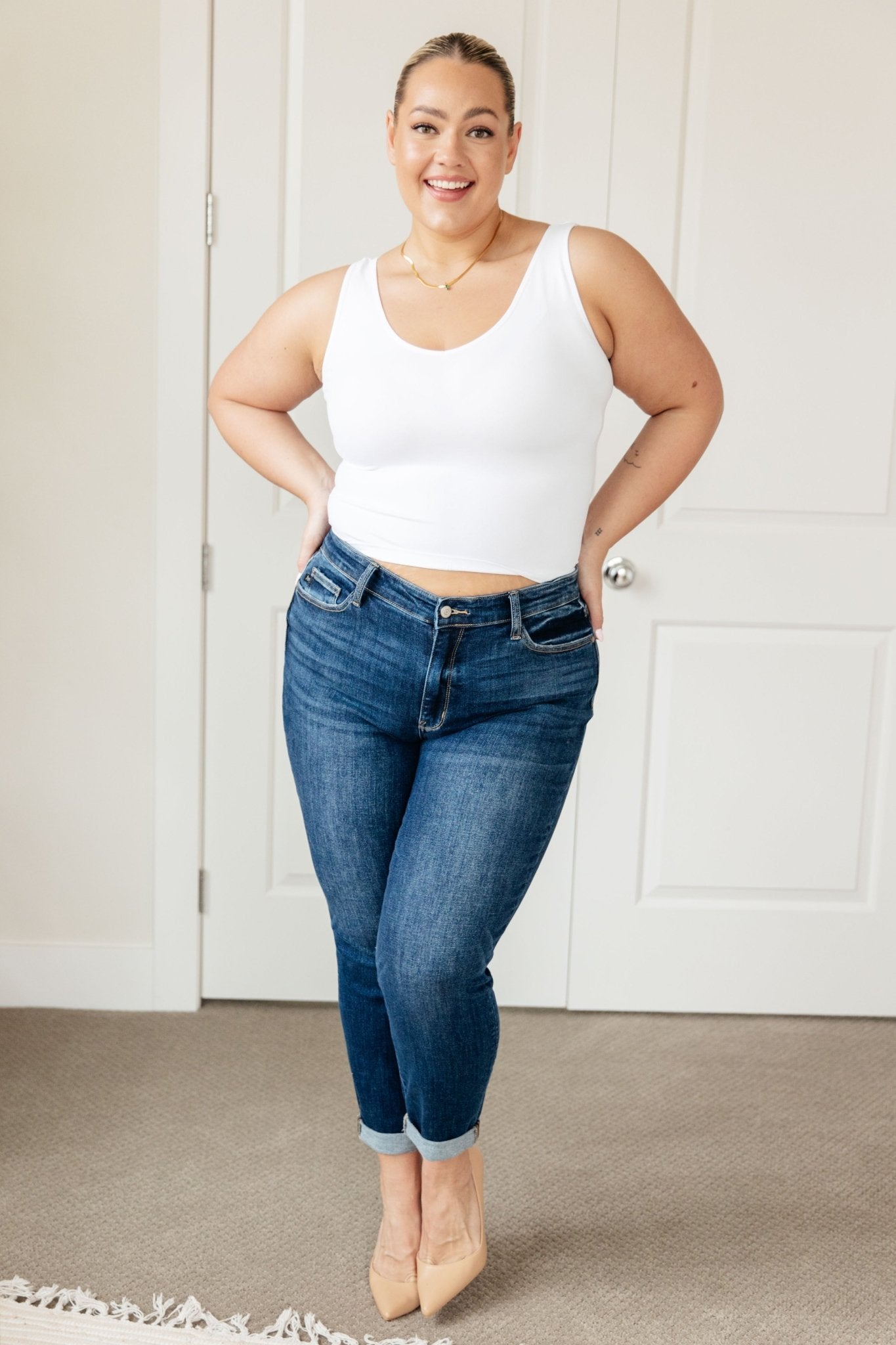 London Midrise Cuffed Boyfriend Jeans - PEONIES & LIME