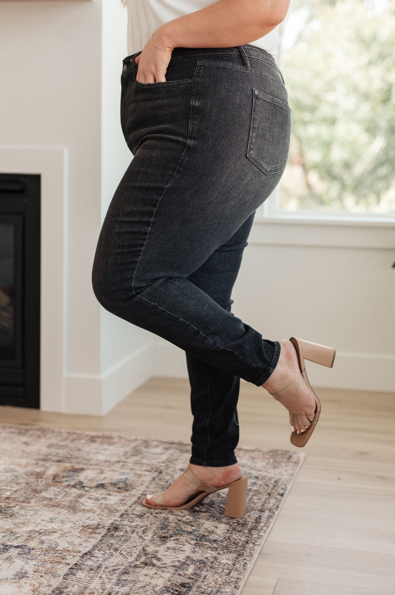 Octavia High Rise Control Top Skinny Jeans in Washed Black - PEONIES & LIME