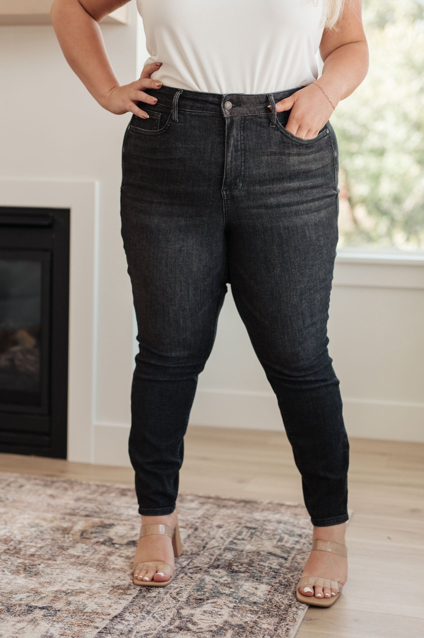 Octavia High Rise Control Top Skinny Jeans in Washed Black - PEONIES & LIME