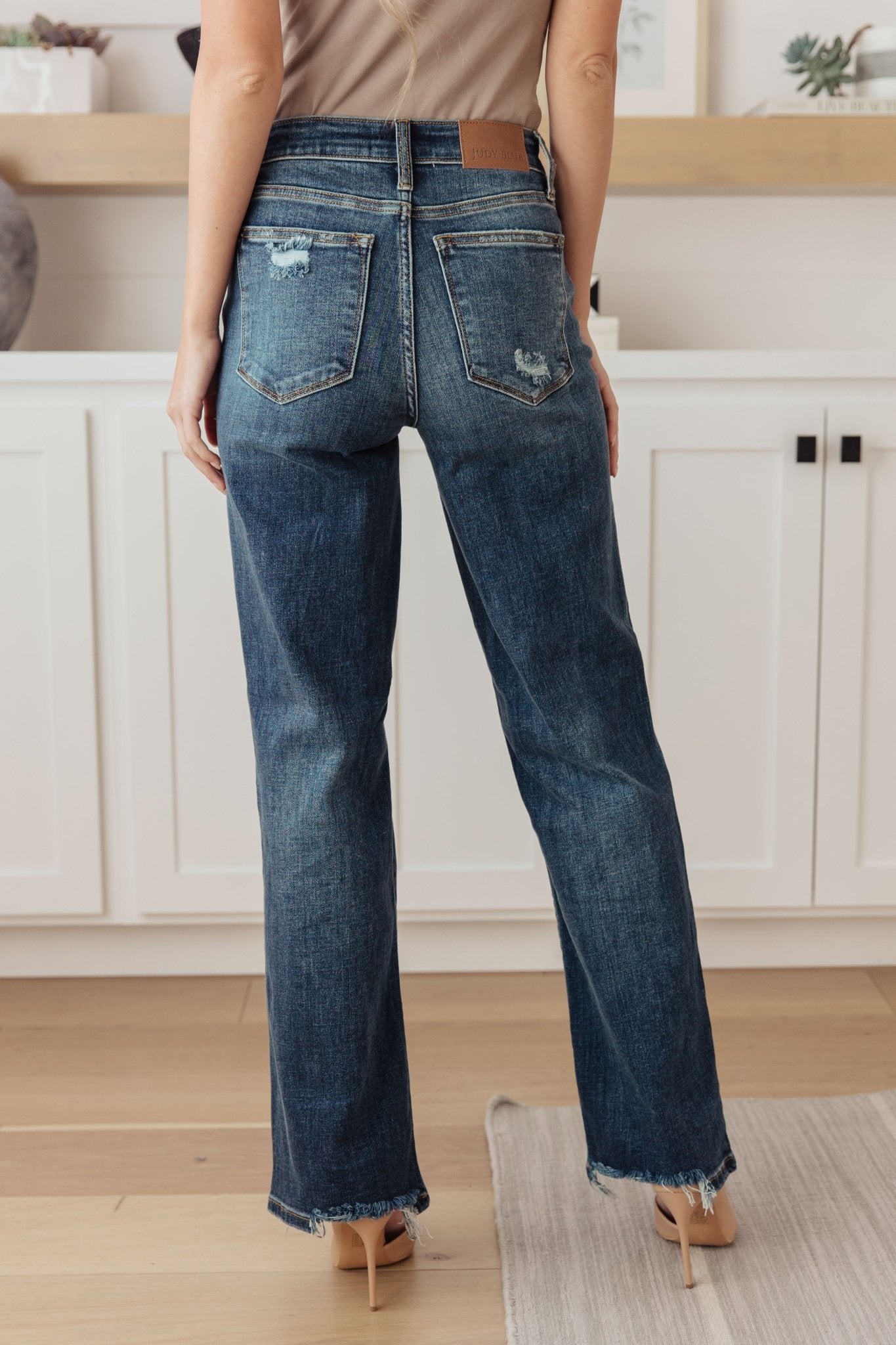 Rose High Rise 90's Straight Jeans in Dark Wash - PEONIES & LIME