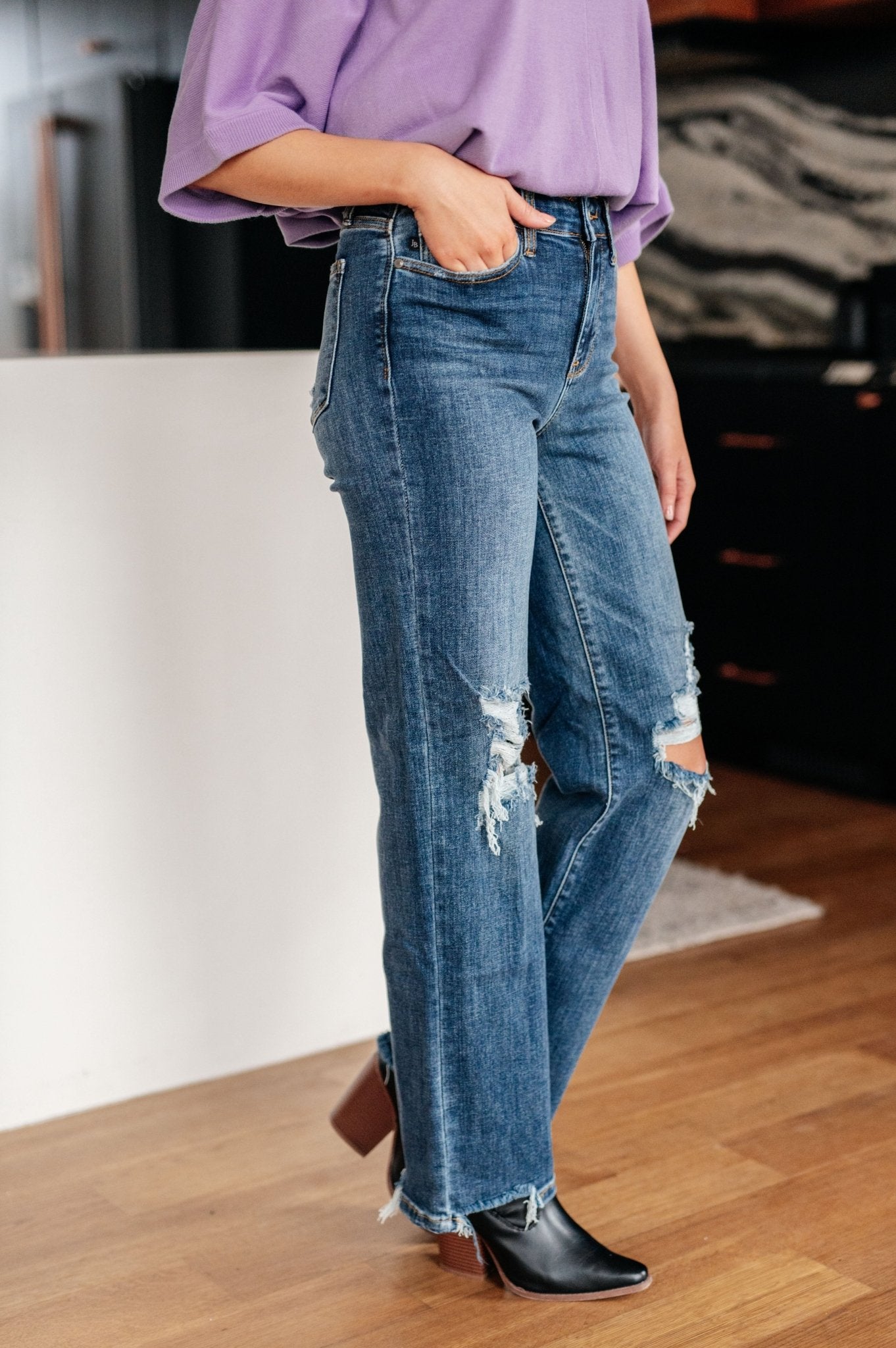 Rose High Rise 90's Straight Jeans in Dark Wash - PEONIES & LIME
