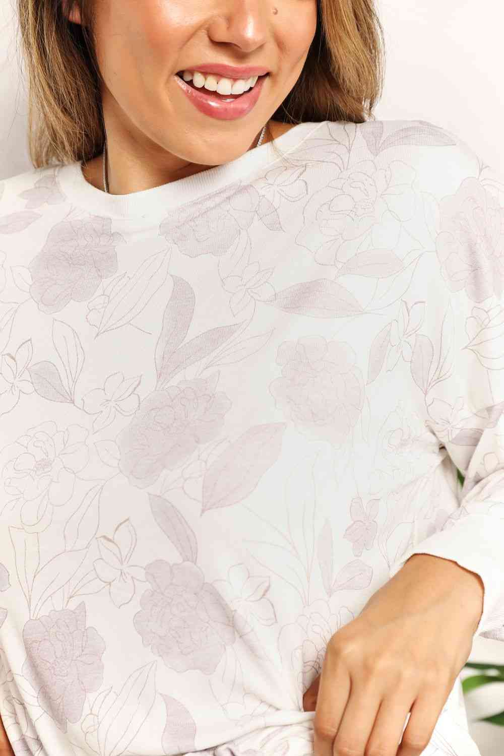 The Tia Floral Long Sleeve Top and Shorts Loungewear Set - PEONIES & LIME