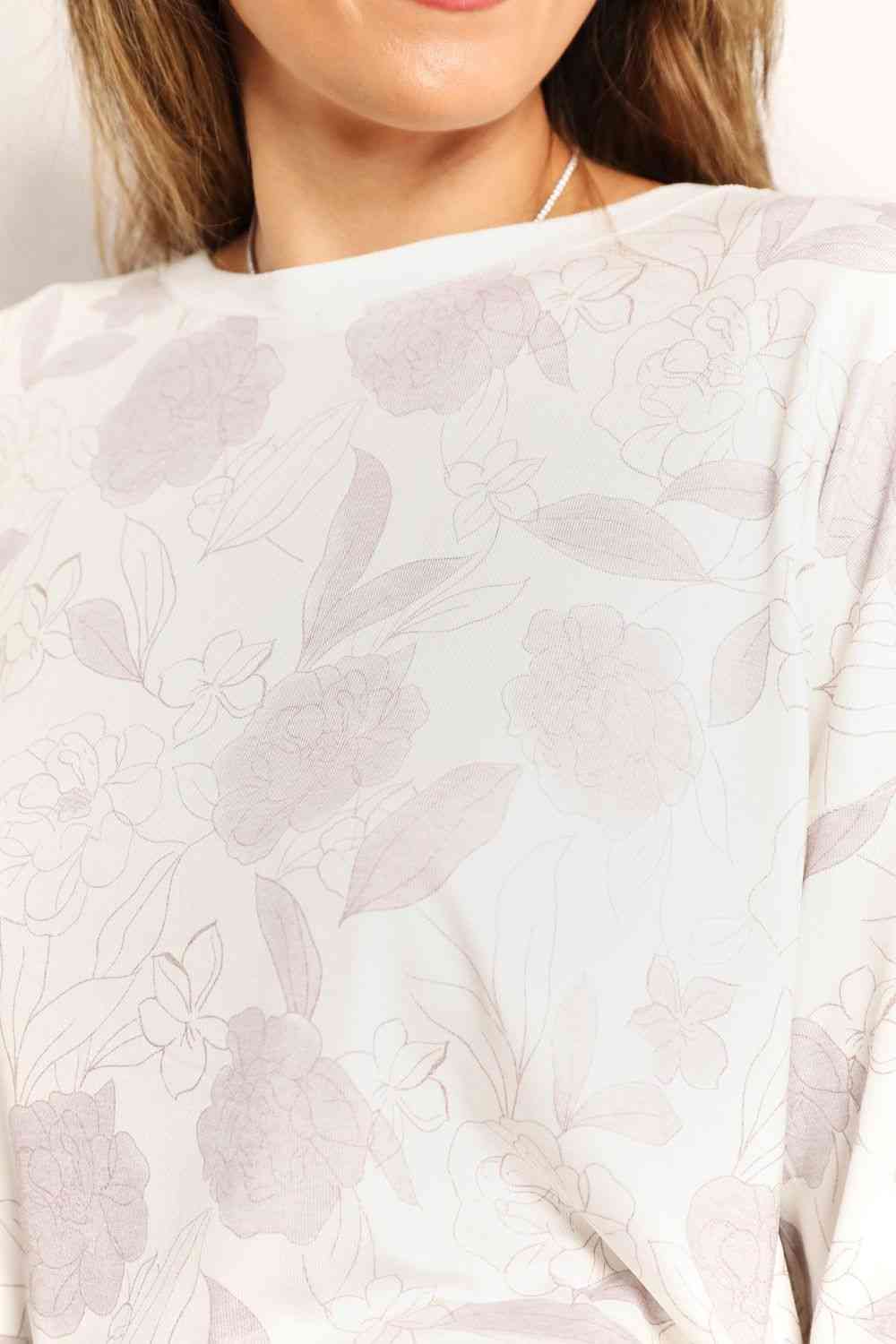 The Tia Floral Long Sleeve Top and Shorts Loungewear Set - PEONIES & LIME